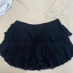 Zara black pleated skort